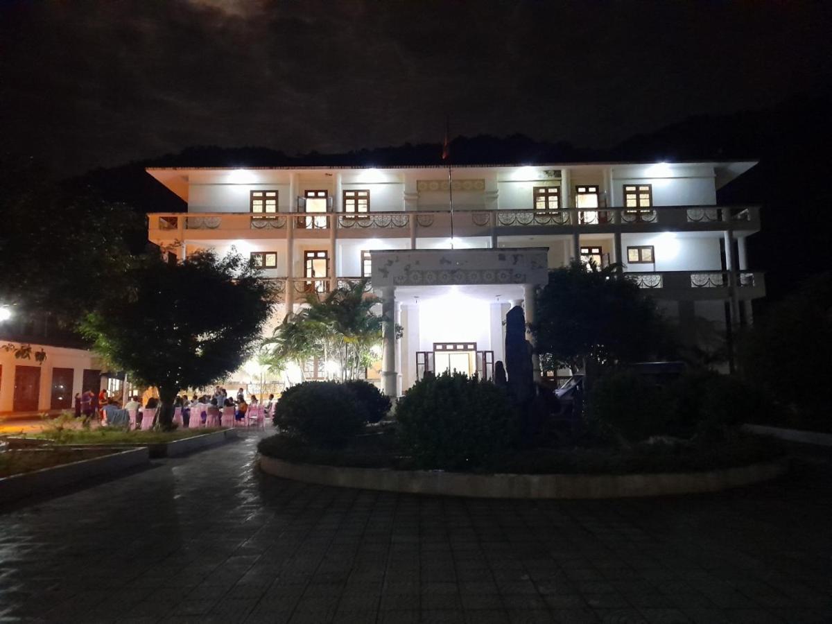 Khach San Vuon Quoc Gia Ba Be Hotell Bac Kan Eksteriør bilde